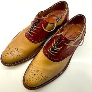 Johnston & Murphy lace up bucks